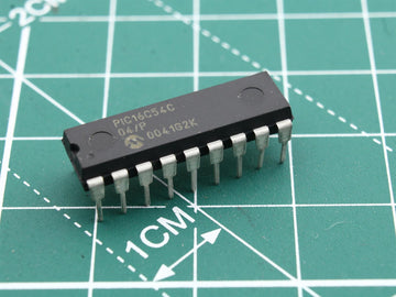 PIC16C54C 04/P Integrated Circuit - Used