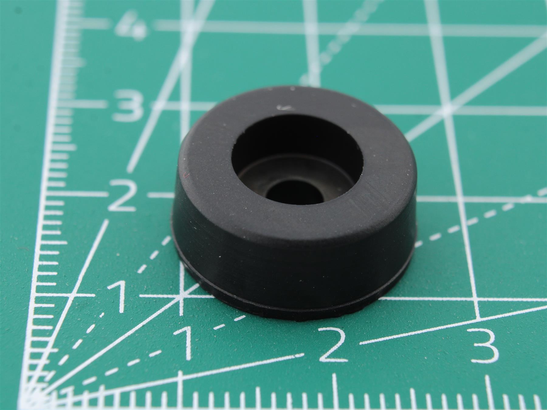 Round Rubber Foot With Hole Ø4.0mm Base Ø17.2