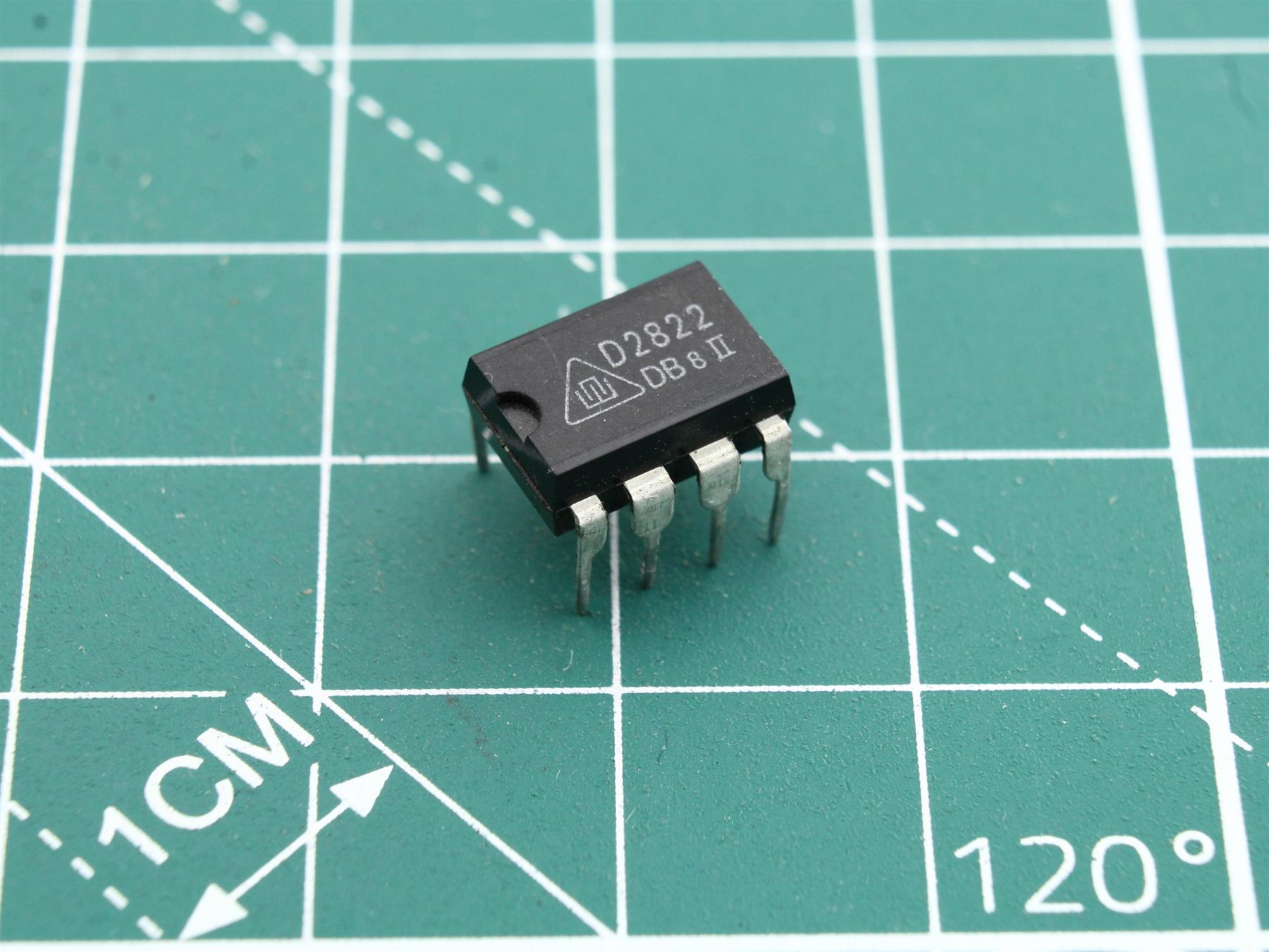 D2822 integrated circuit