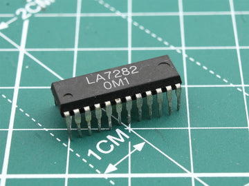 LA7282 Integrated Circuit (IC) - Used