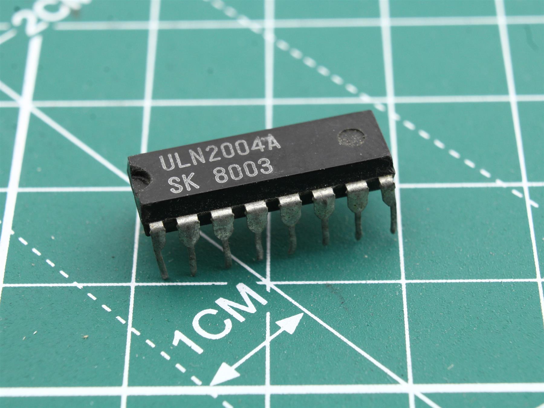 ULN2004A integrated circuit