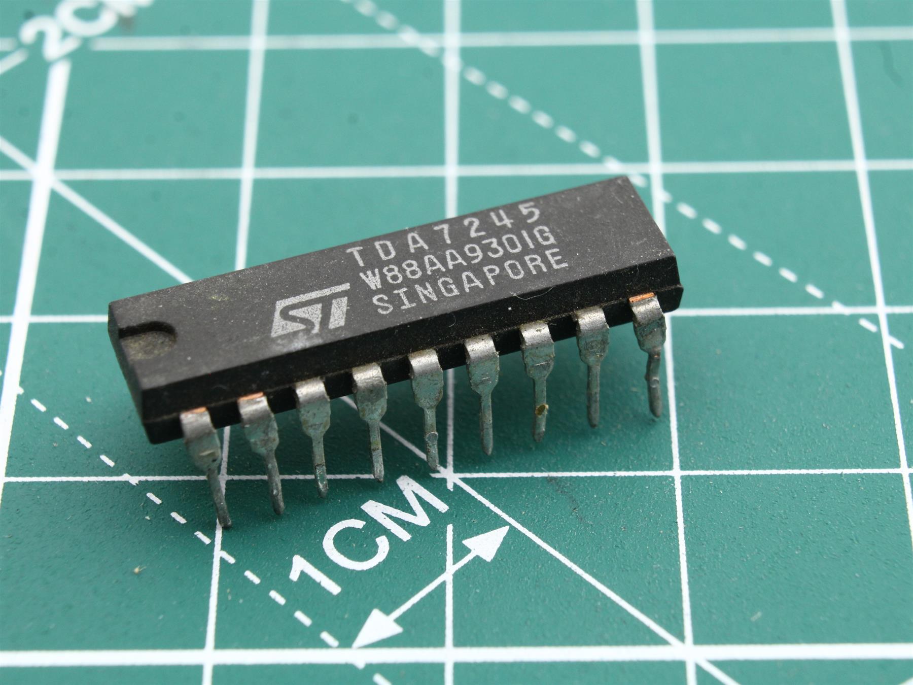 TDA7245 integrated circuit