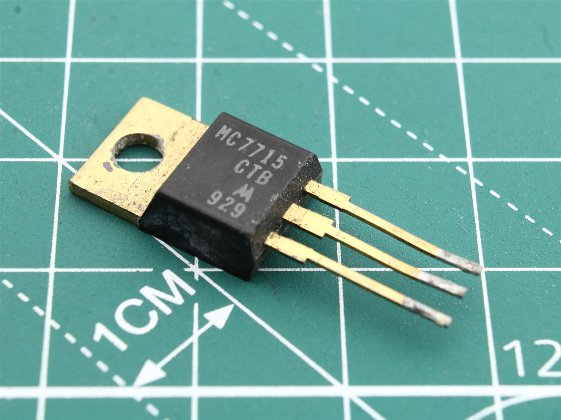 MC7715 integrated circuit