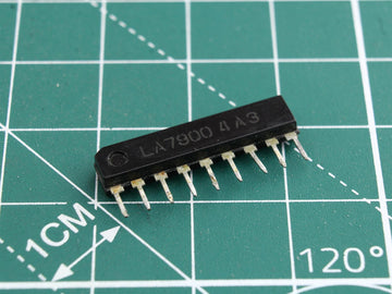 LA7900 Integrated Circuit (IC) - Used