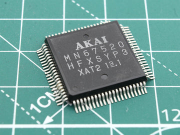 MN67520 HFXSYP3 Akai Integrated Circuit - Used