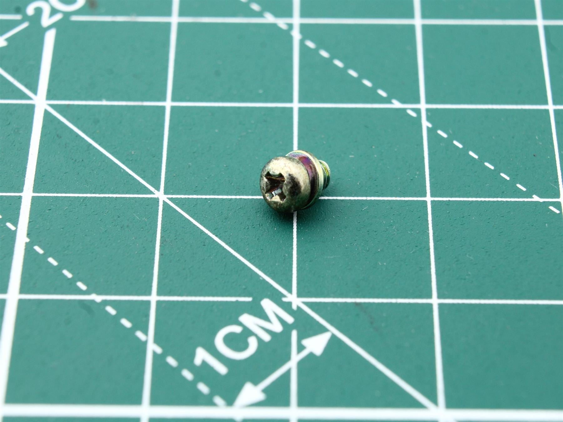 Denon DRW-750 Screw with Washer Cassette Deck (Pos.34)