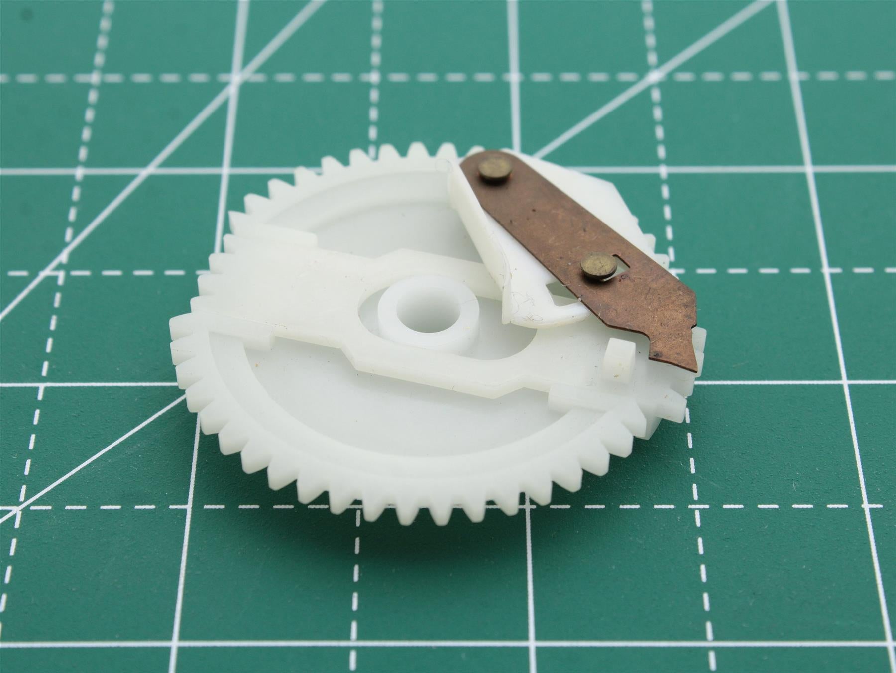 Bang & Olufsen 3017021 – Turntable Cam Wheel | Replacement