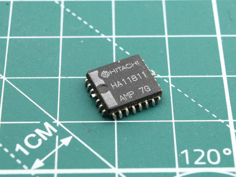 HA11811 Integrated Circuit (IC) - Used