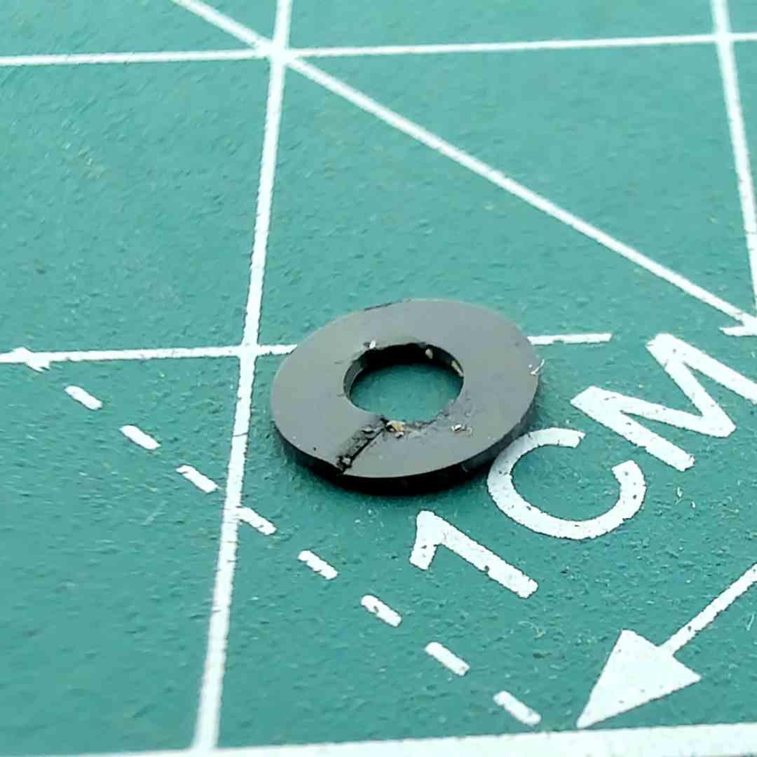 Circlip For Shaft Diameter 4.9 mm x 2.0 mm x 0.25 mm (Used)