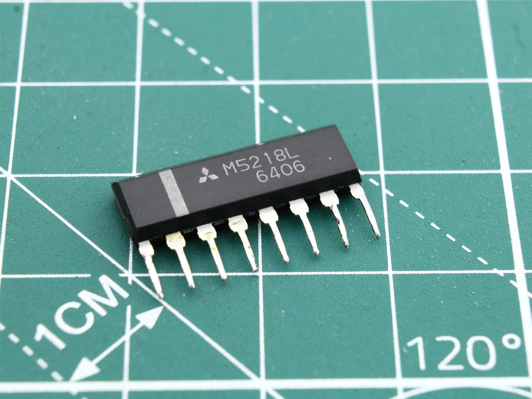 M5218L Integrated Circuit