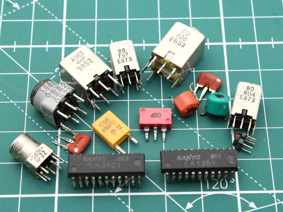 LA1265 + LA3461 AM/FM IC Parts - Used