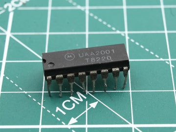 UAA2001 Integrated Circuit (IC) - Used