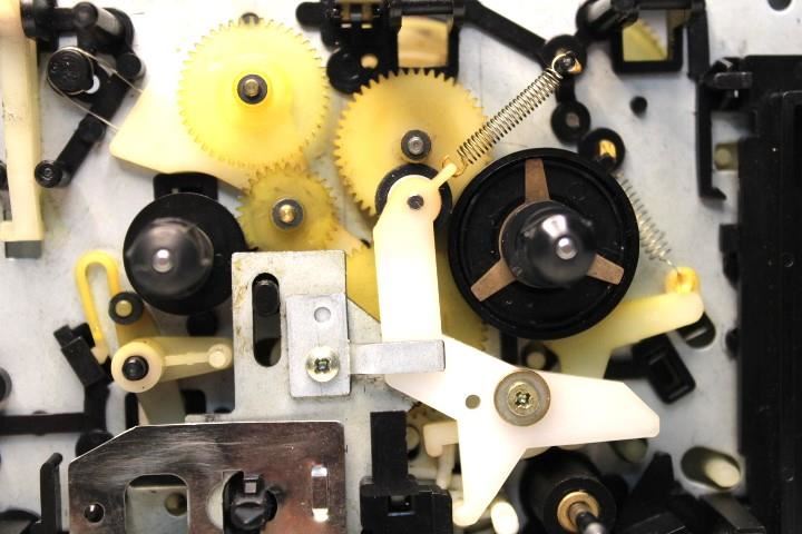 Aiwa AD-3250 Idler Wheel for Cassette Deck