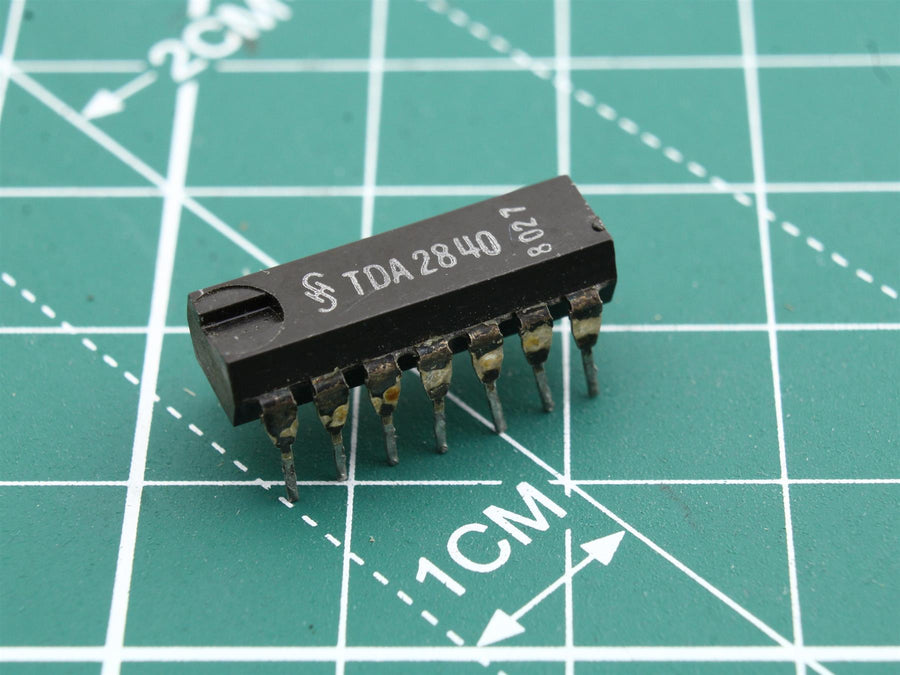 TDA2840 Integrated Circuit (IC) - Used