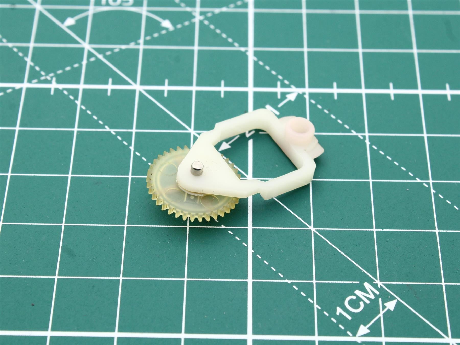 Pioneer CT-445 Idler Ass'y Cassette Deck (Pos.24)