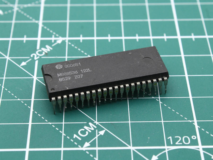 Sanyo MB88536-122L Integrated Circuit - Used