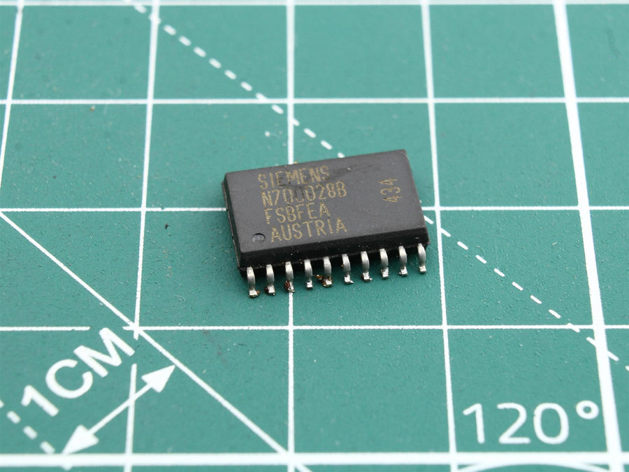 N700028B Integrated Circuit Ford 2003R - Used