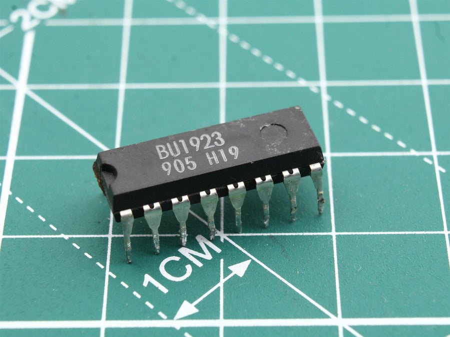 BU1923 Integrated Circuit (IC) - Used