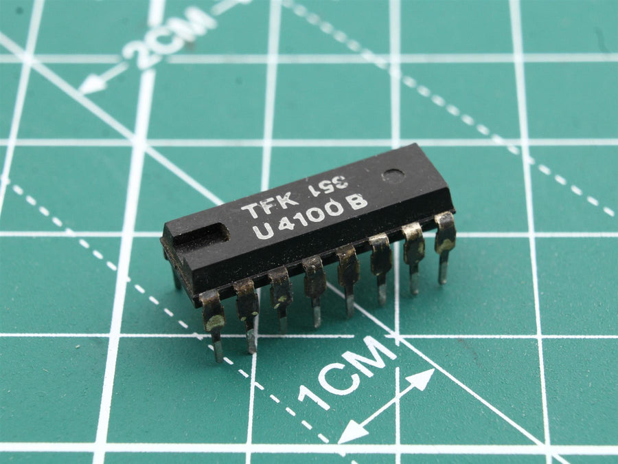 U4100B Integrated Circuit (IC) - Used