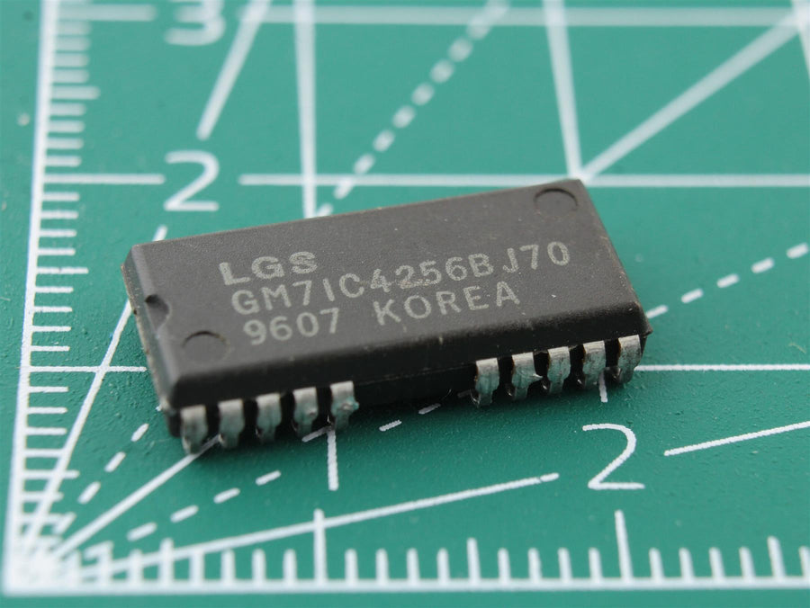 GM71C4256BJ70 Integrated Circuit (IC) - Used