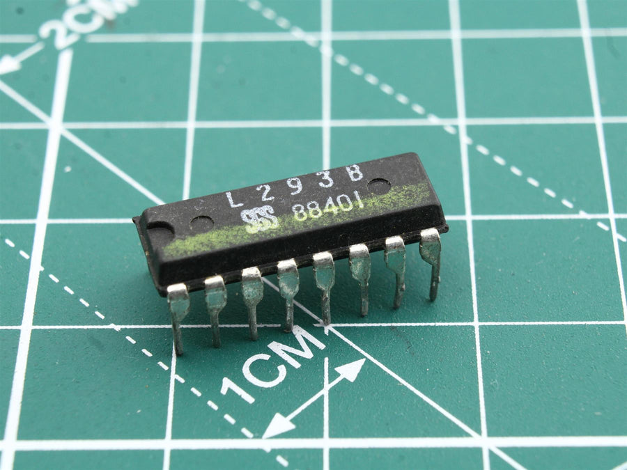 L293B Integrated Circuit (IC) - Used
