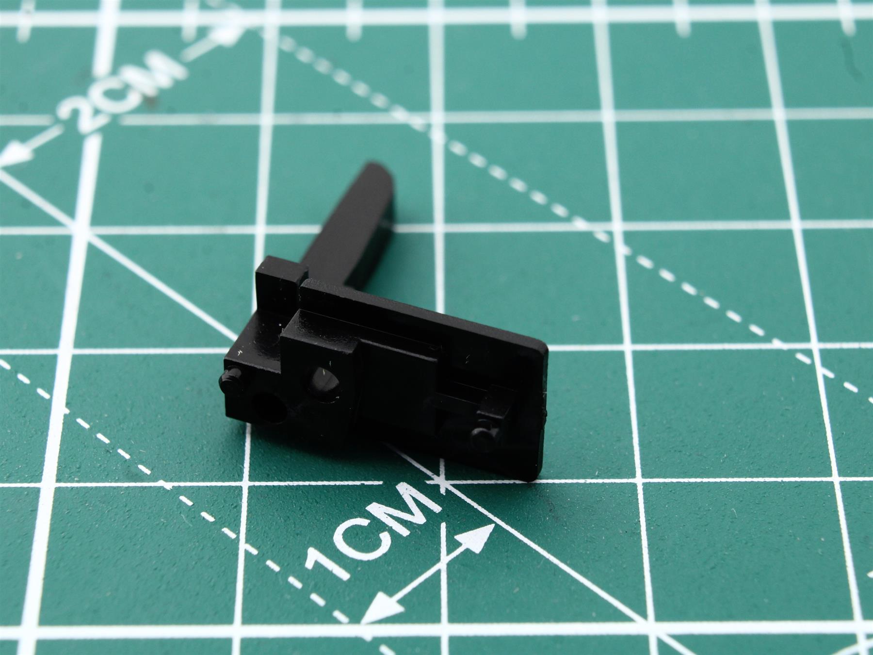 AZN1336 Cassette guide R Pos.(067)