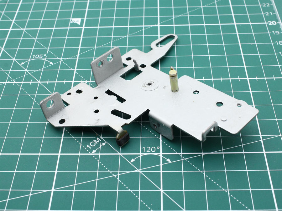 Side plate R assembly Pos.(84)