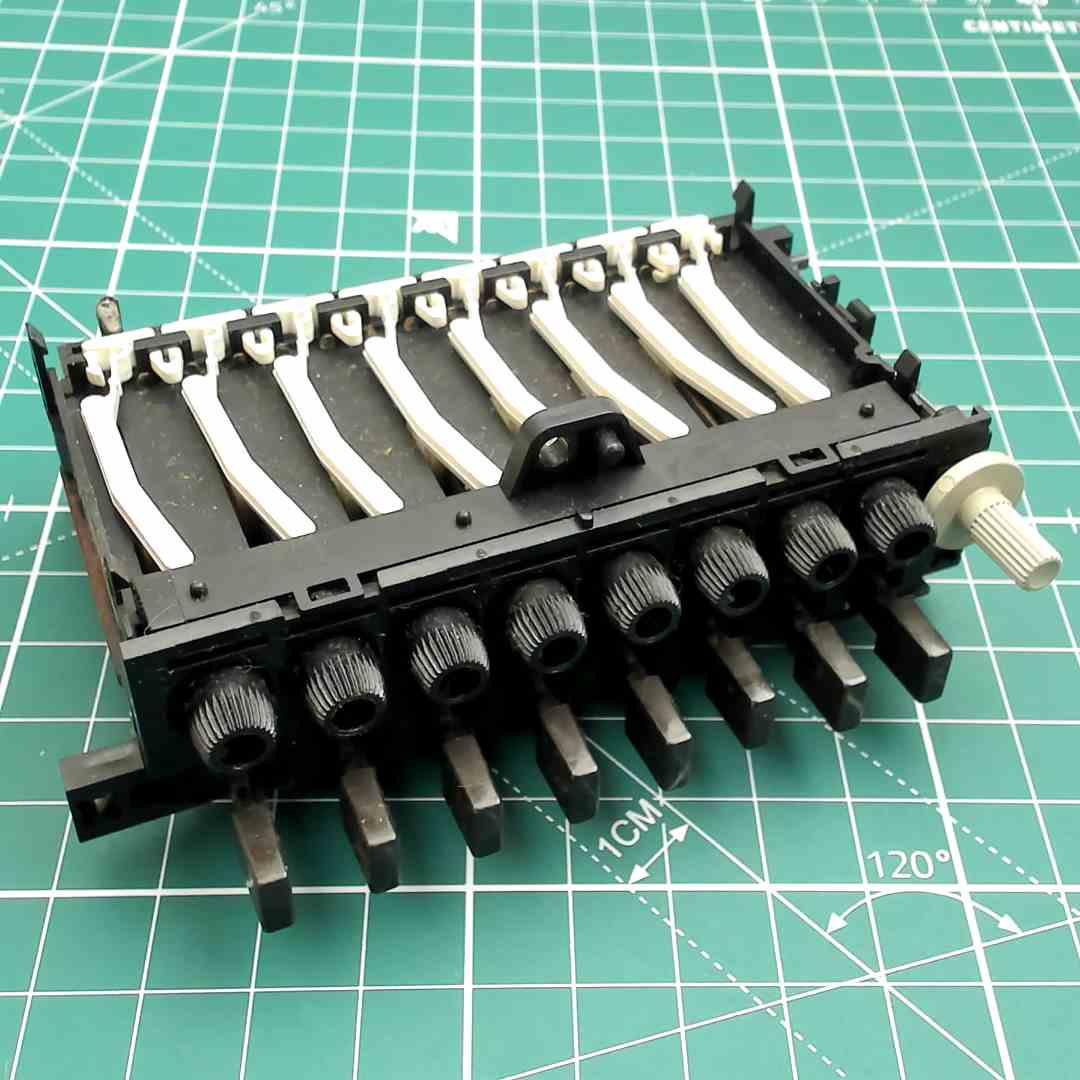 Grundig Radio Tuning Preset Selector for Vintage Audio Systems