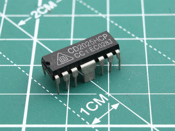 CD2025HCP Integrated Circuit (IC) - Used