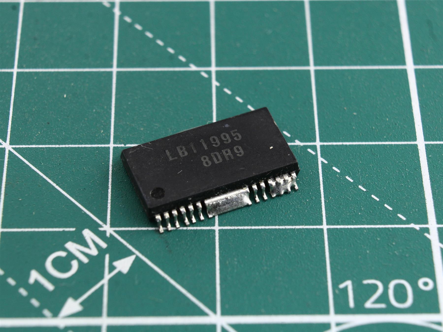 LB11995 integrated circuit