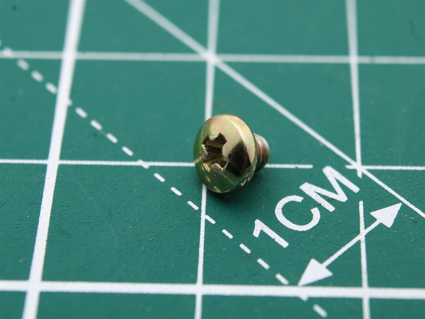 Screw for Rotel RCD-1070 Mechanism Cd (Position 29)