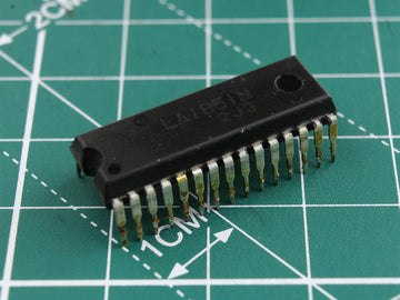 LA1851N Integrated Circuit Aiwa CADW550 - Used