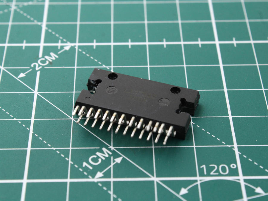 LA47532 Integrated Circuit (IC) - Used