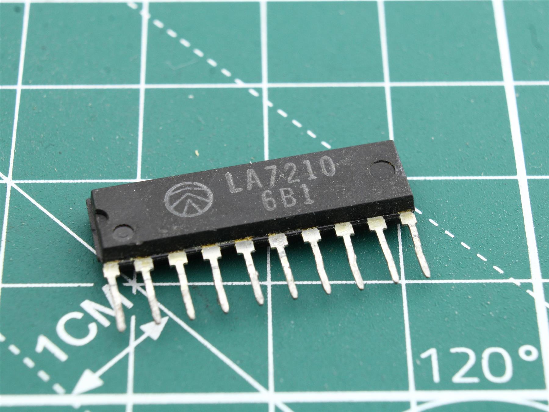 LA7210 integrated circuit