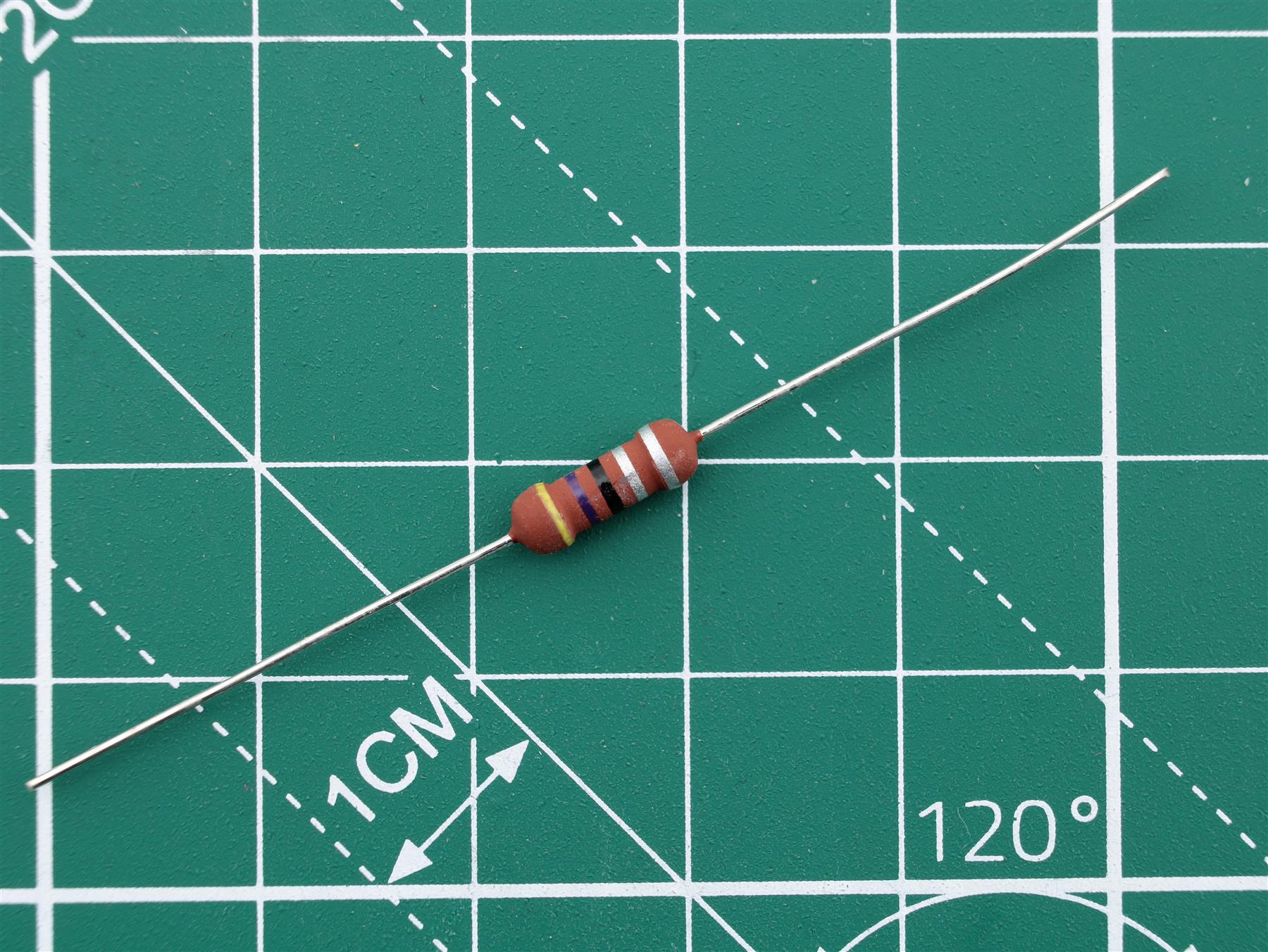 Fuse Resistor 4.7R 1W 10% Ø3.5x10mm