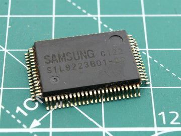 Samsung S1L9223B01-Q0 Integrated Circuit - Used