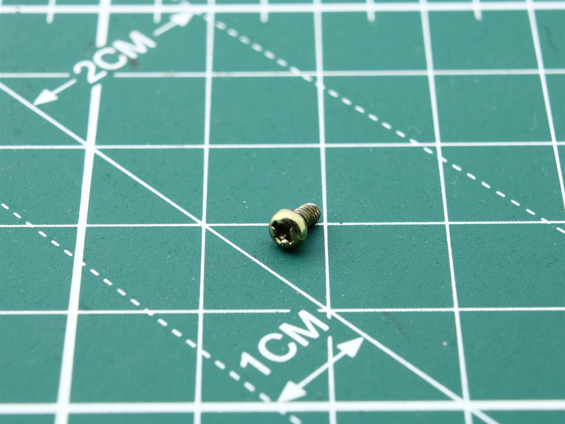 AZB1095 D screw Pos.(211)