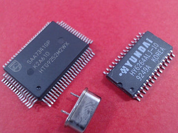 SAA7341GP + HY626ALJ-10 From CD Player Marantz Integrated Circuit - Used