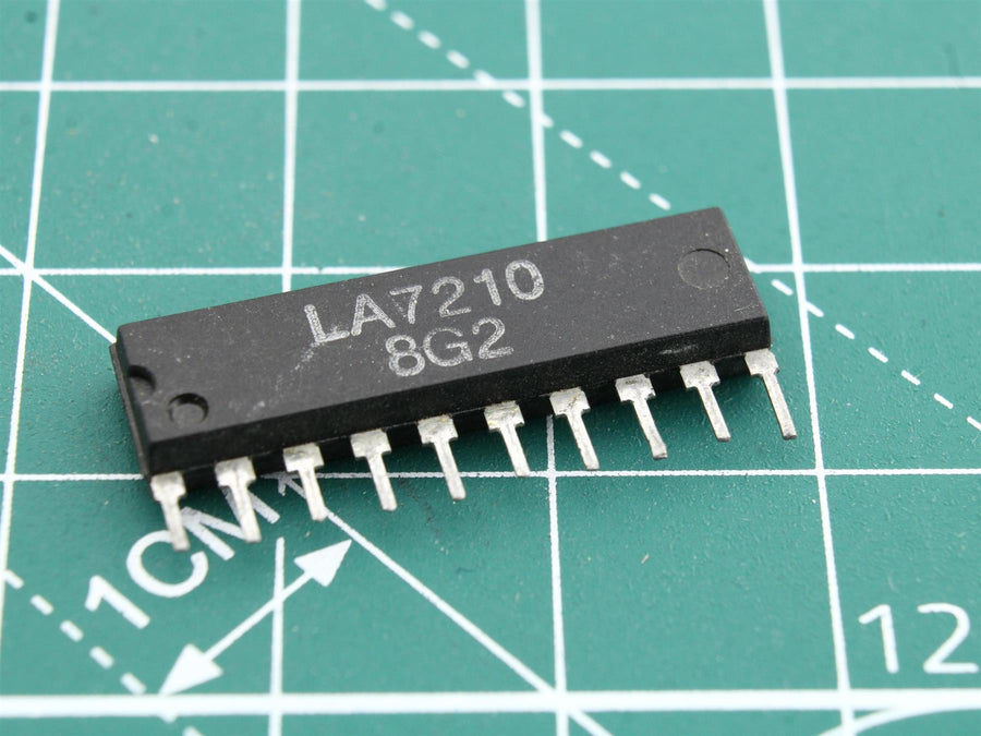 LA7210 Integrated Circuit (IC) - Used