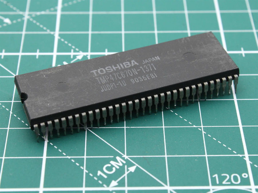 Toshiba TMP47C670N-1371 Integrated Circuit - Used