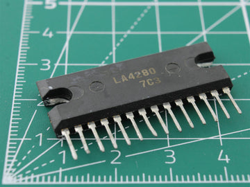 LA4280 Integrated Circuit (IC) - Used