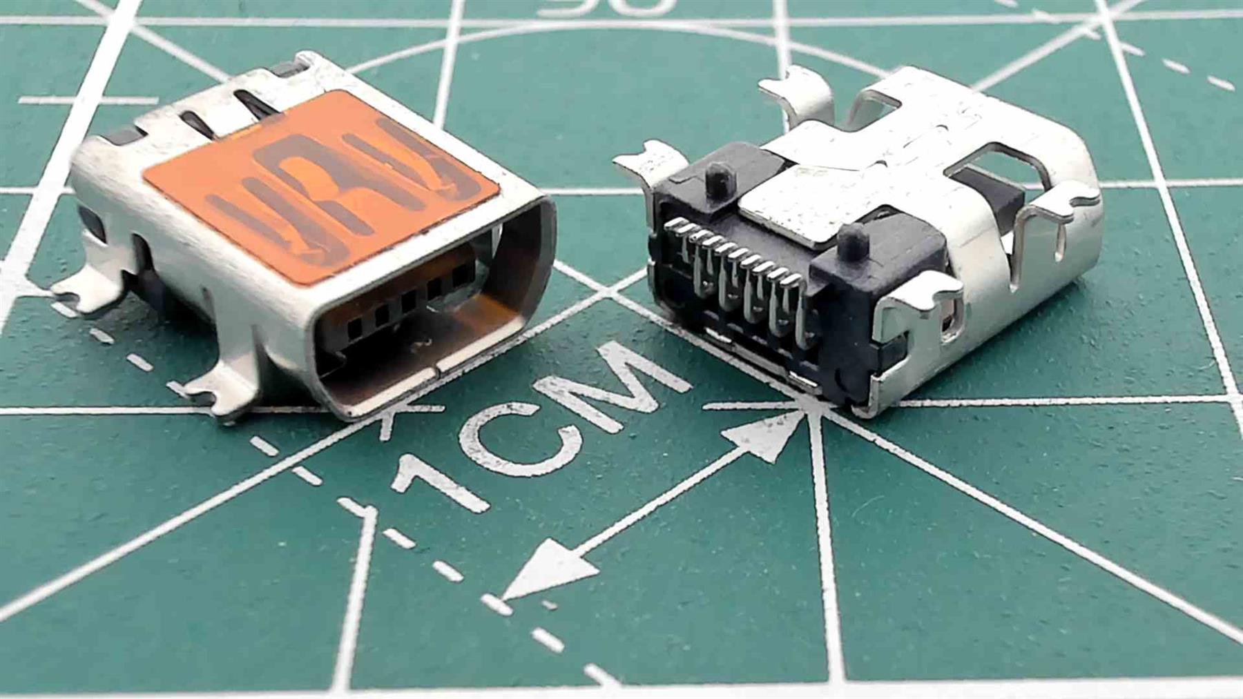 Micro USB Female Connector for PCB Soldering S7464
